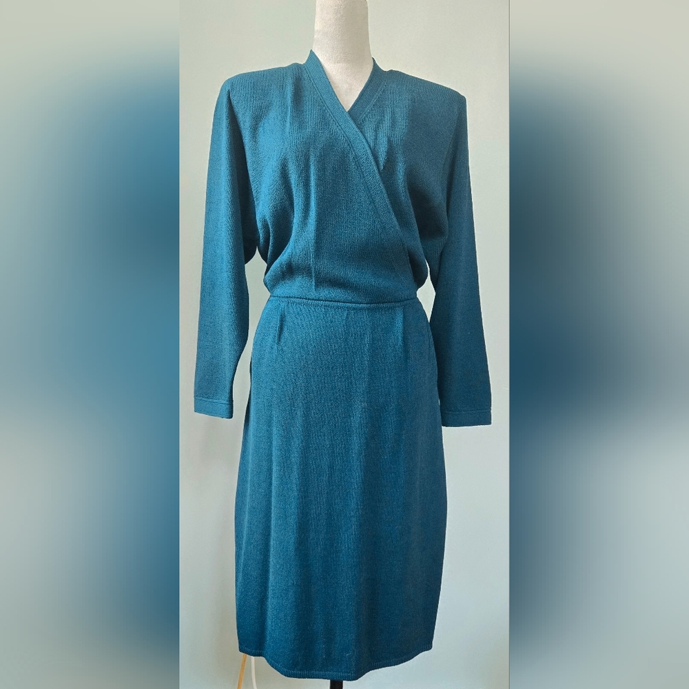 St John Santana knit Teal long sleeve cross-over V-neck 2 pockets vintage sz 14